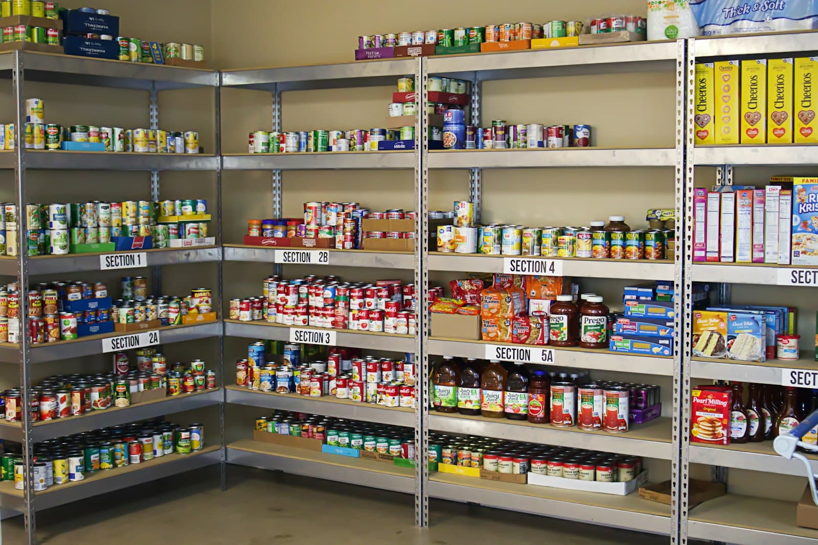 MoNo Foods runs a grocery store where shoppers pay what they wish, built entirely on rescued surplus food